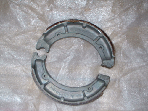 Brake Shoes Rear With Springs